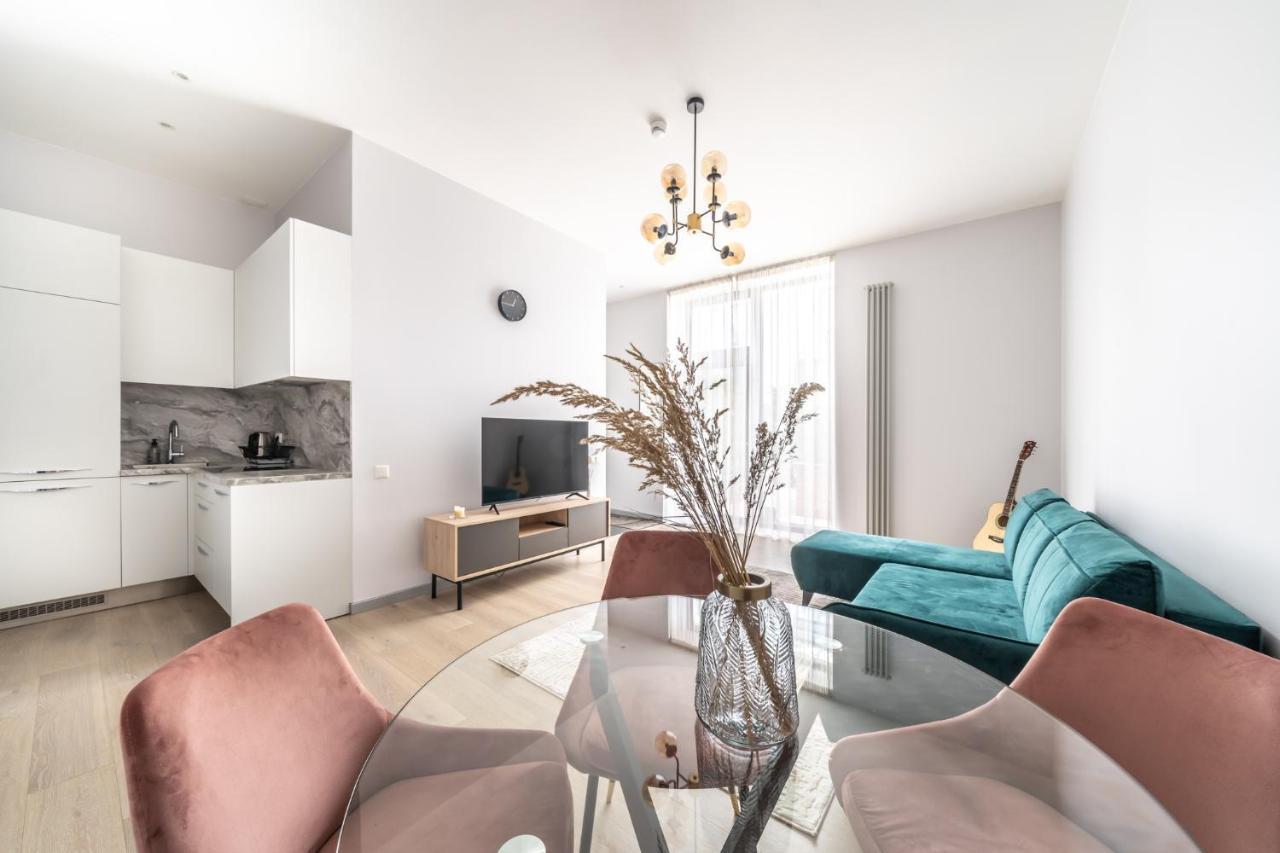 New Comfortable 2 Bedroom Cottage W/Big Terrace Jūrkalne Екстериор снимка